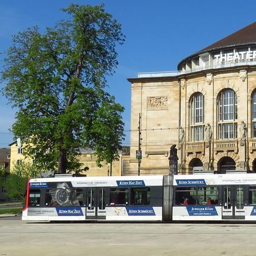 Straenbahnwerbung Khn in Freiburg